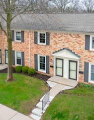 2460 Village Drive 67, Grand Rapids, MI 49506