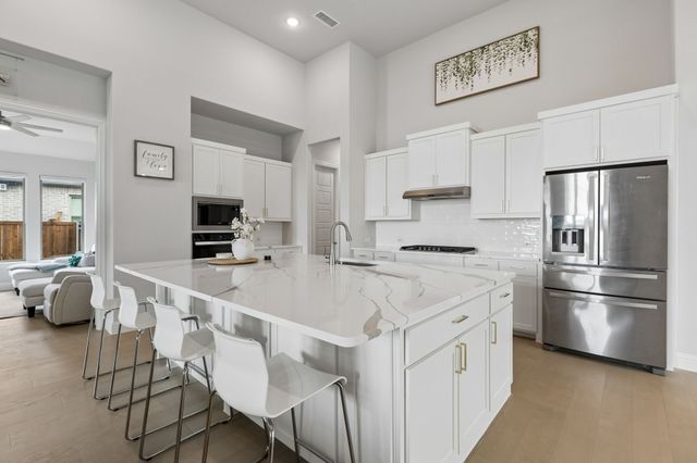 404 Lacey Oak Lane, Wylie, TX 75098