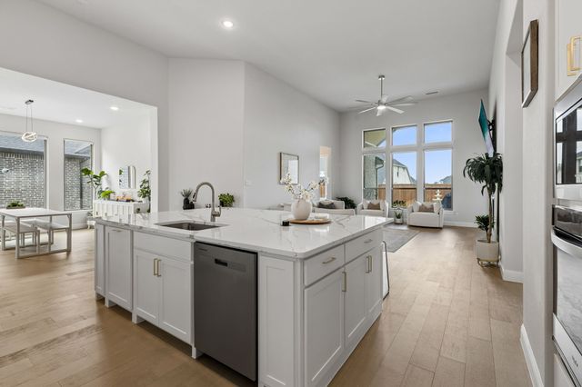 404 Lacey Oak Lane, Wylie, TX 75098