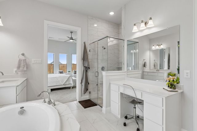 404 Lacey Oak Lane, Wylie, TX 75098