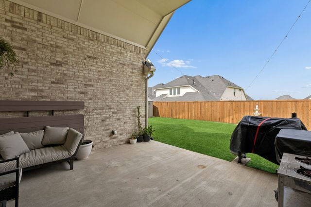 404 Lacey Oak Lane, Wylie, TX 75098