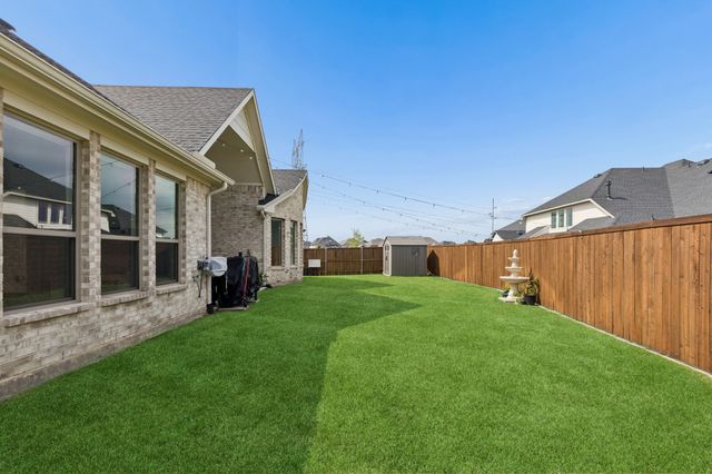 404 Lacey Oak Lane, Wylie, TX 75098