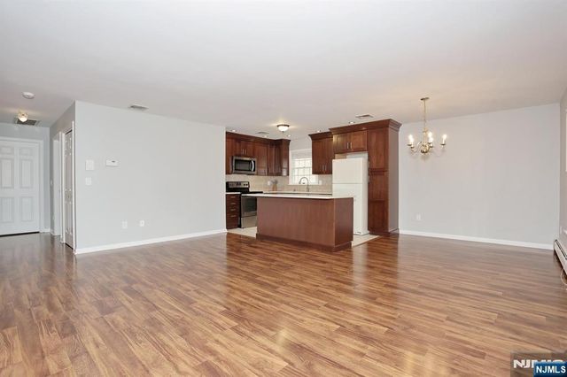 117 S Maple Avenue B, Park Ridge, NJ 07656