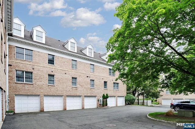 117 S Maple Avenue B, Park Ridge, NJ 07656