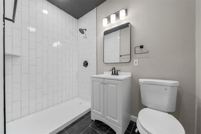 7337 College Avenue, Kansas City, MO 64132