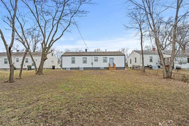 7337 College Avenue, Kansas City, MO 64132