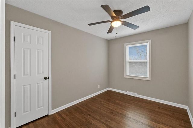 7337 College Avenue, Kansas City, MO 64132