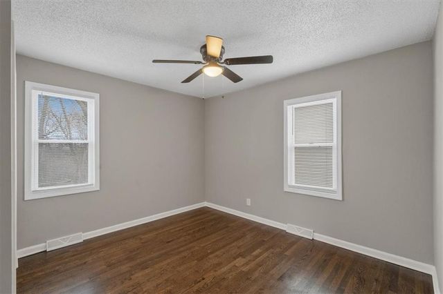 7337 College Avenue, Kansas City, MO 64132