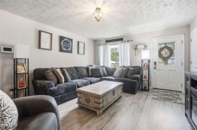 718 Millard Drive, Franklin, OH 45005