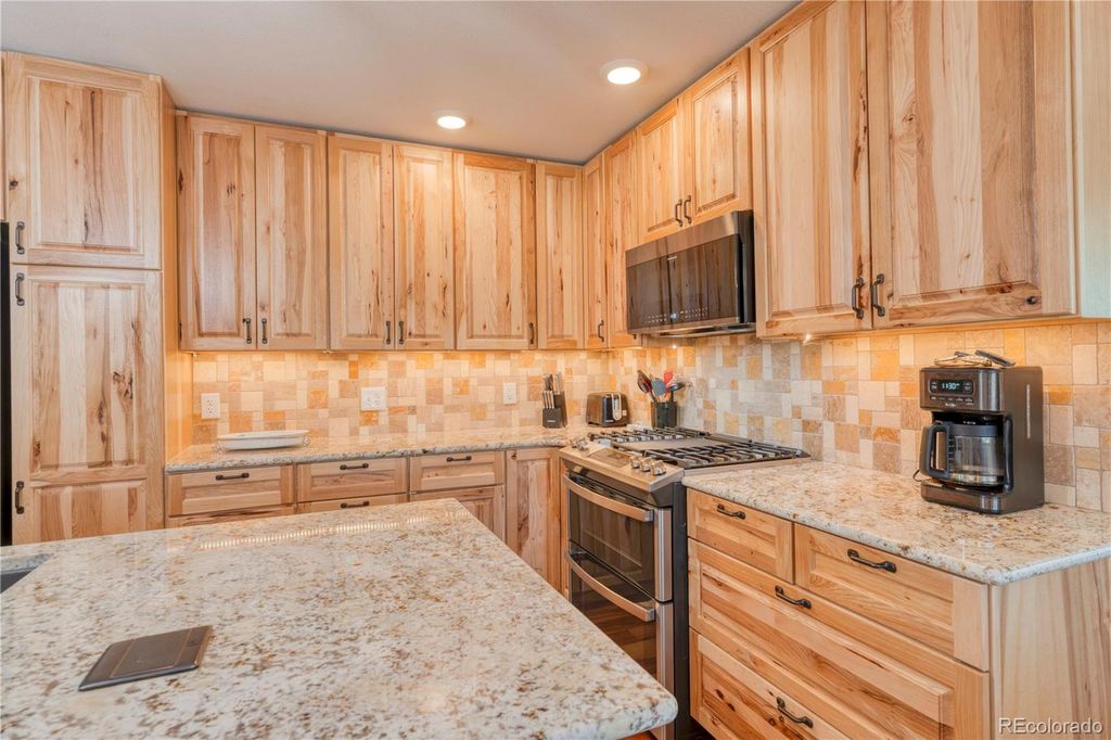 2796 Black Fawn Lane, Westcliffe, CO 81252