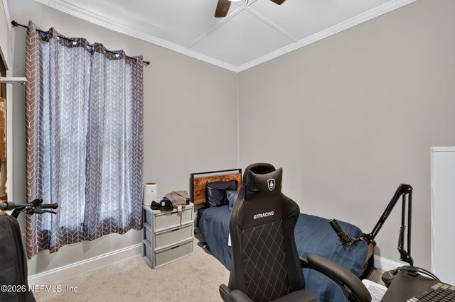 2 N OAKRIDGE Avenue, Green Cove Springs, FL 32043