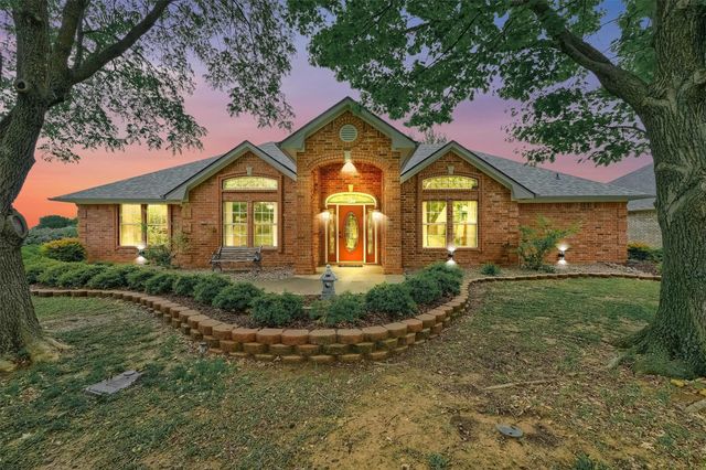 133 Chrissa Drive, Pottsboro, TX 75076
