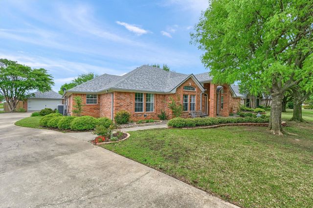 133 Chrissa Drive, Pottsboro, TX 75076