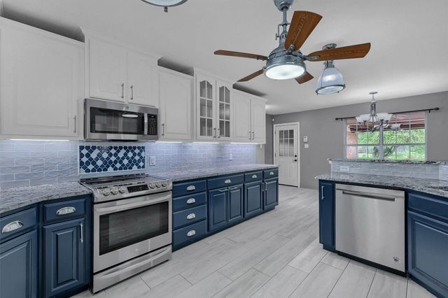 133 Chrissa Drive, Pottsboro, TX 75076