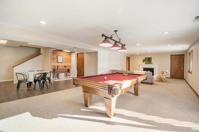 1869 E Springfield Drive, Warsaw, IN 46580