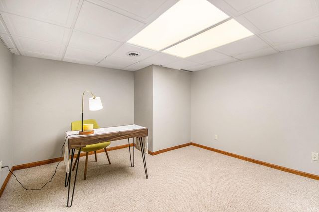 1869 E Springfield Drive, Warsaw, IN 46580