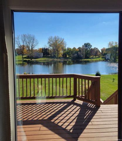 1869 E Springfield Drive, Warsaw, IN 46580