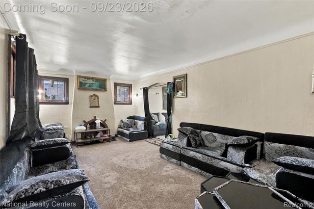 8160 Robson Street, Detroit, MI 48228