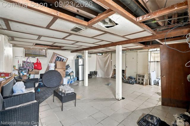 8160 Robson Street, Detroit, MI 48228
