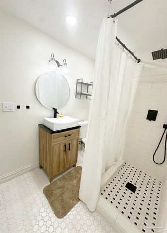 2100 N Spring St, Pensacola, FL 32501