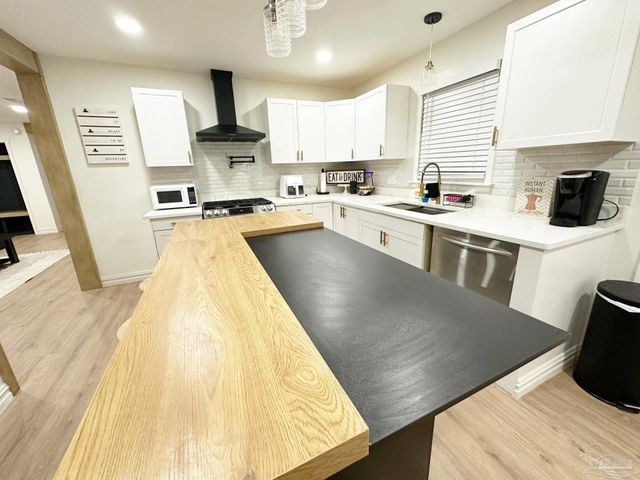 2100 N Spring St, Pensacola, FL 32501