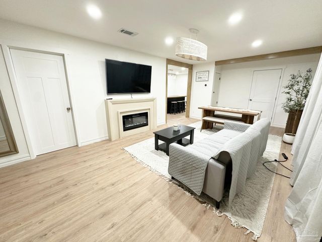 2100 N Spring St, Pensacola, FL 32501