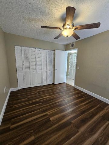 1560 Lake Crystal Drive C, West Palm Beach, FL 33411