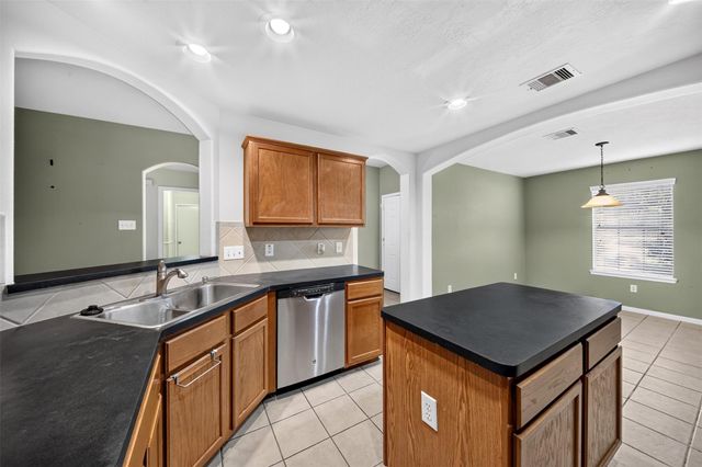 22414 Rumbling Creek Lane, Tomball, TX 77375