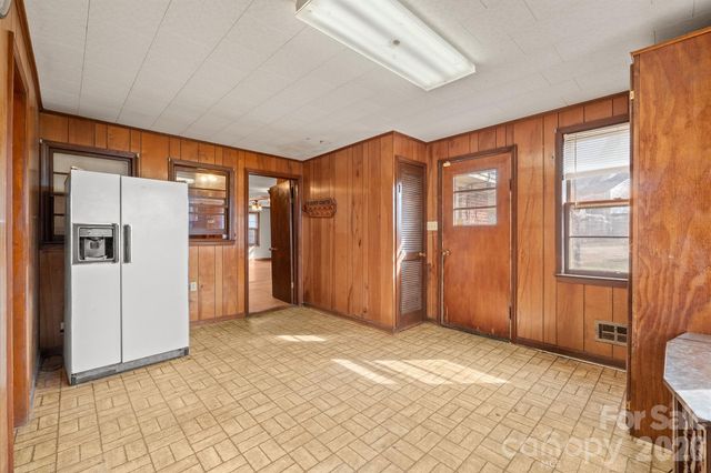 766 Hephzibah Church Road, Crouse, NC 28033