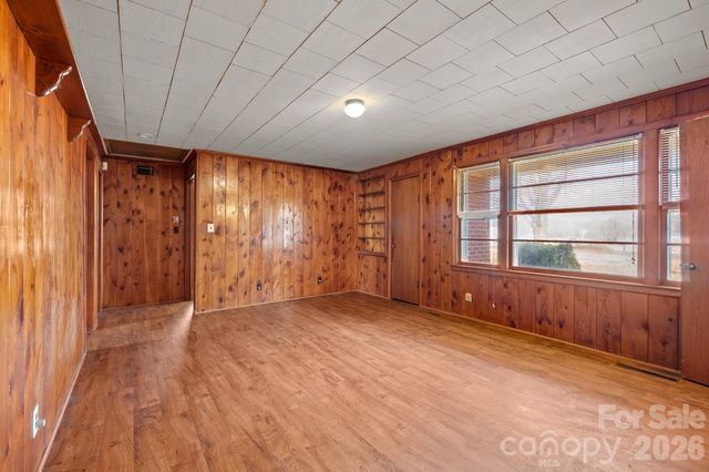 766 Hephzibah Church Road, Crouse, NC 28033