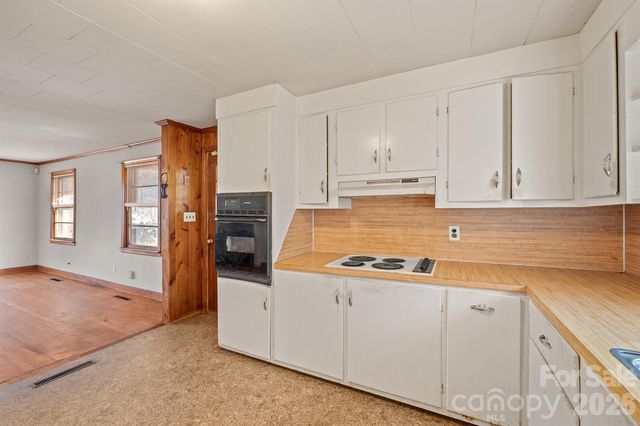 766 Hephzibah Church Road, Crouse, NC 28033