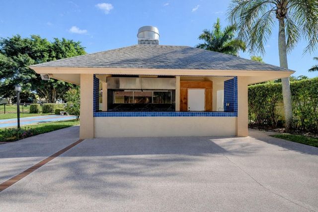 10884 Waterberry Court, Boca Raton, FL 33498