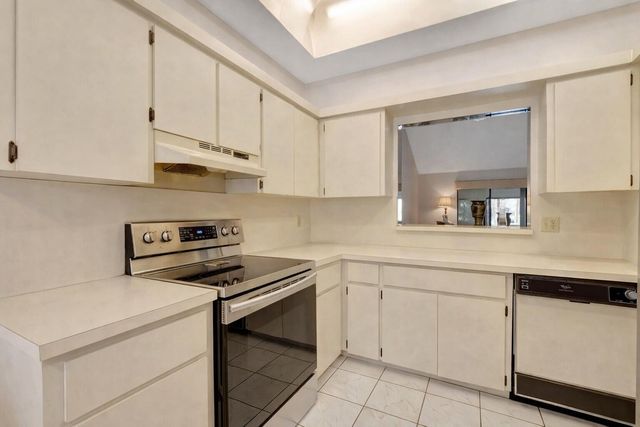 10884 Waterberry Court, Boca Raton, FL 33498