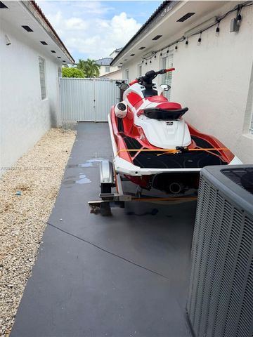 7898 W 34th Court, Hialeah, FL 33018