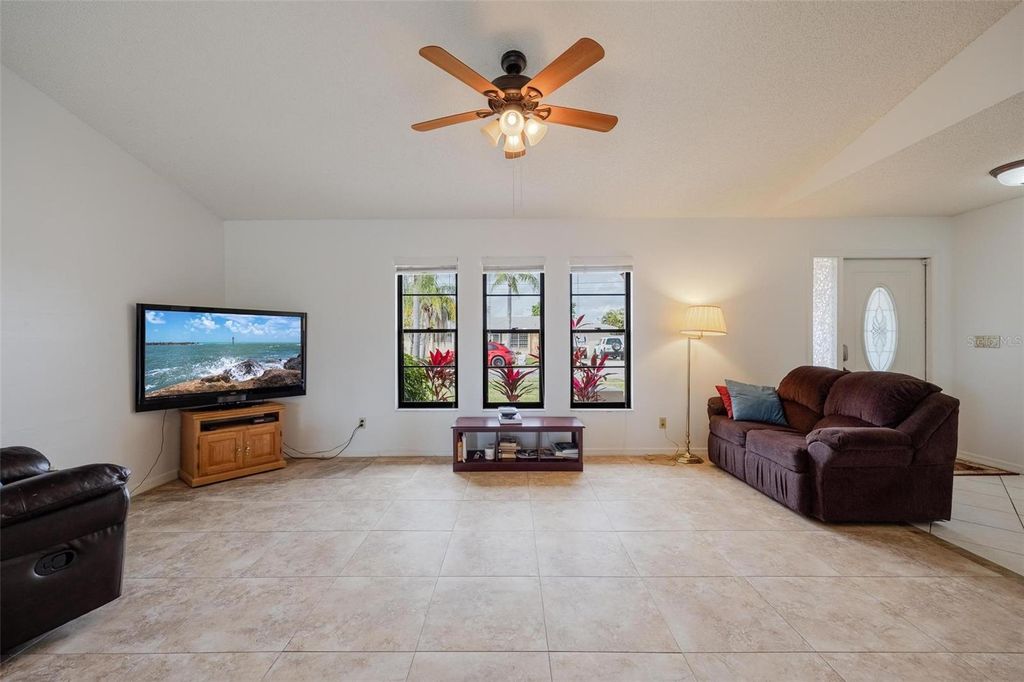 Image 5 of property listing at 1719 W BLUEWATER TERRACE, North Fort Myers, FL 33903