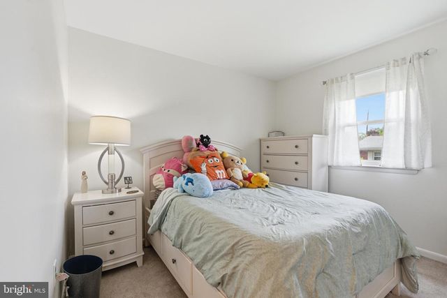 1430 COLWELL LN, Conshohocken, PA 19428