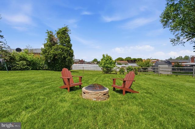 1430 COLWELL LN, Conshohocken, PA 19428