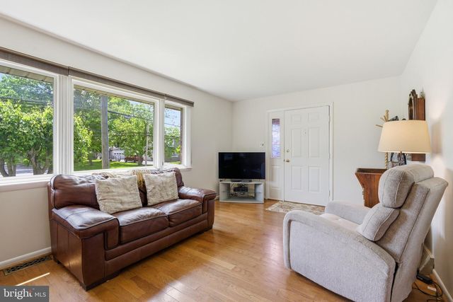 1430 COLWELL LN, Conshohocken, PA 19428