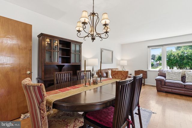 1430 COLWELL LN, Conshohocken, PA 19428