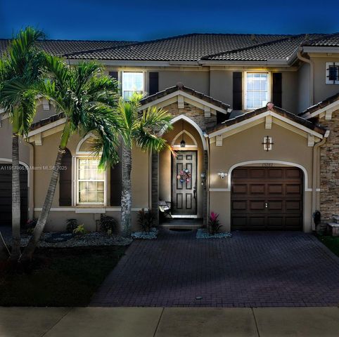 15242 SW 8th Way, Miami, FL 33194