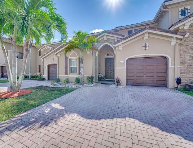 15242 SW 8th Way, Miami, FL 33194