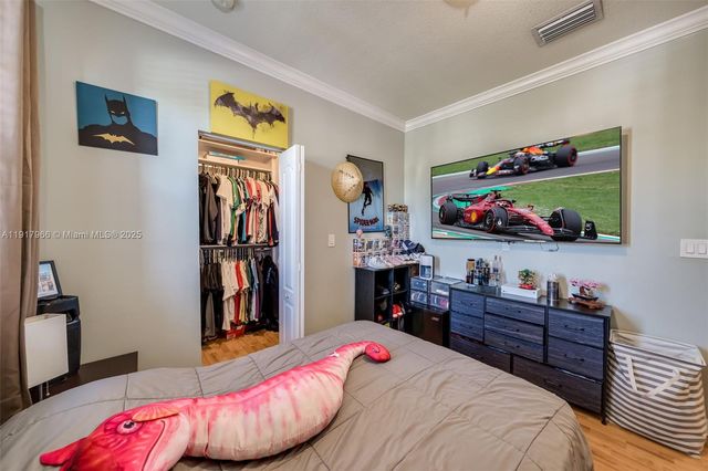 15242 SW 8th Way, Miami, FL 33194