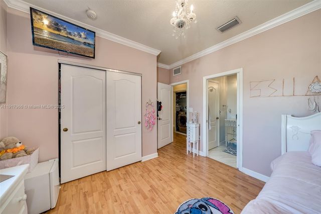 15242 SW 8th Way, Miami, FL 33194