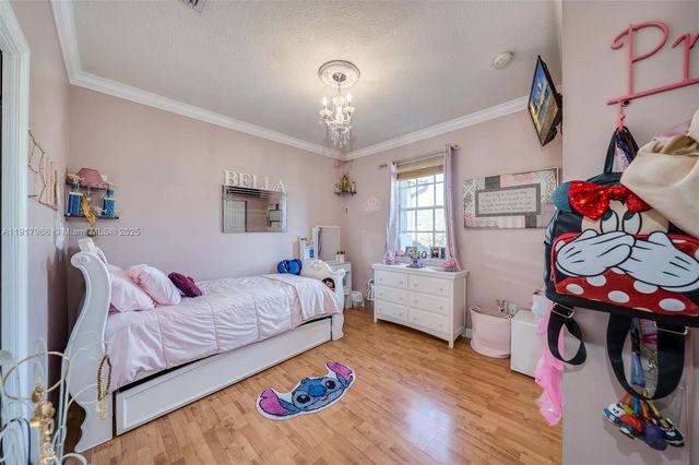 15242 SW 8th Way, Miami, FL 33194