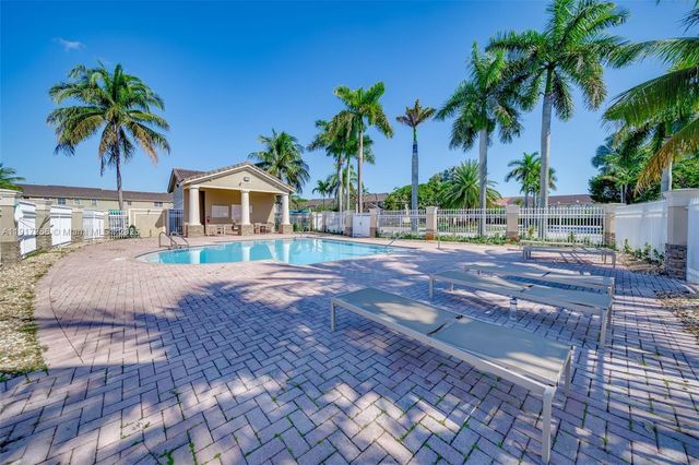 15242 SW 8th Way, Miami, FL 33194