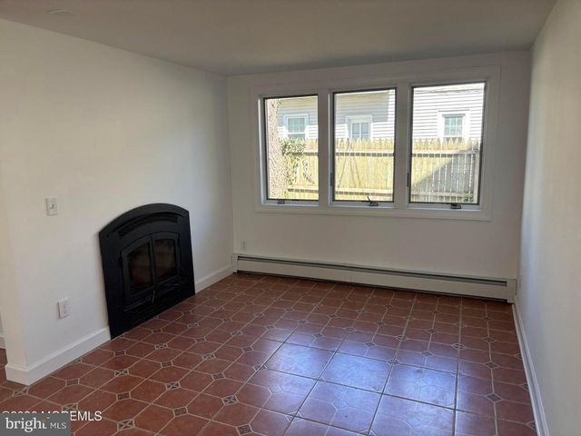 377 N MAIN ST, Barnegat, NJ 08005