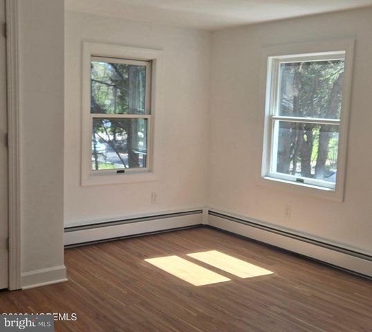 377 N MAIN ST, Barnegat, NJ 08005