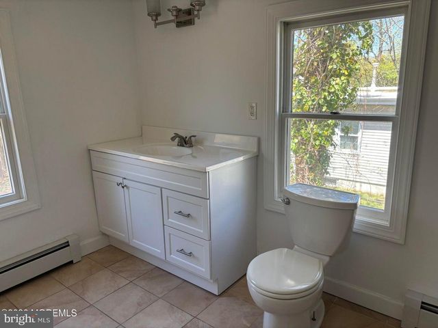 377 N MAIN ST, Barnegat, NJ 08005