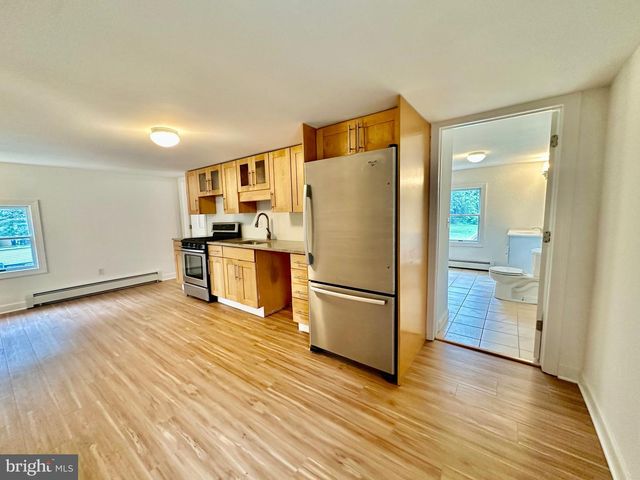 377 N MAIN ST, Barnegat, NJ 08005