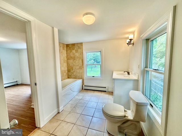 377 N MAIN ST, Barnegat, NJ 08005